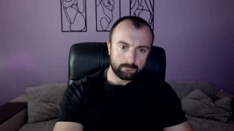 brindlefly69 online show from June 16, 10:41 am