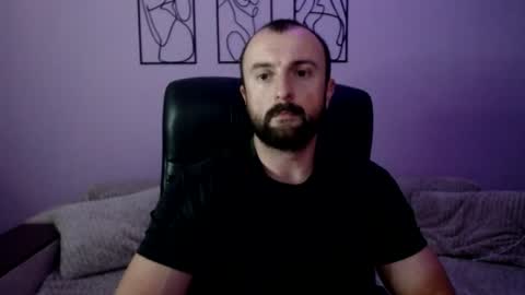 brindlefly69 online show from June 17, 10:42 am
