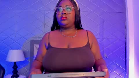 Britany jhonson online show from November 27, 11:23 pm