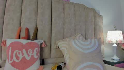 brithanyparker_ online show from April 15, 5:22 am