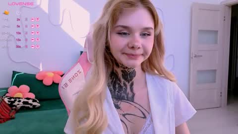 Britney online show from June 3, 2:33 pm