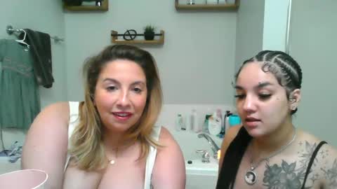 brittabshireee online show from July 11, 7:45 am