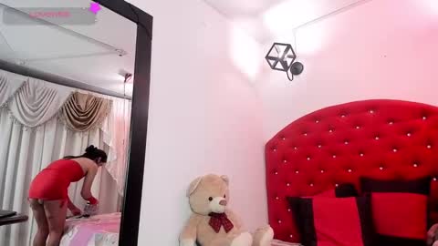   online show from March 1, 12:23 pm