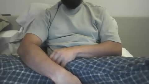 brownbd32 online show from April 17, 10:56 pm