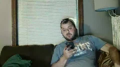 browncouchbear online show from March 18, 11:32 pm