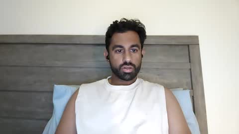 brownhunggooner online show from June 18, 3:23 am