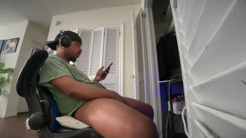 Brownskinshortyy online show from March 24, 3:40 pm