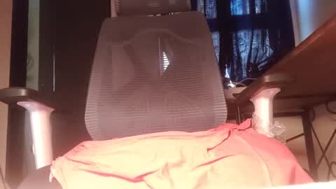 brownuncut3019 online show from January 18, 12:04 pm