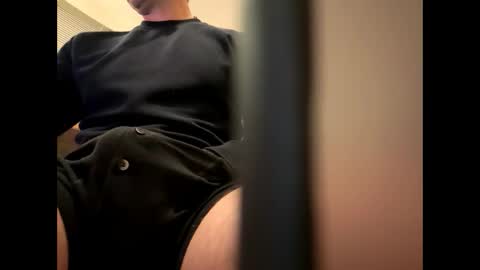 brucelogan80 online show from February 14, 12:35 am