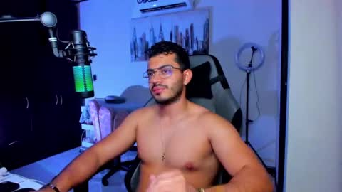 Snapshot of bruno_diaz31 chatting on October 24, 4:13 am Bruno online show from October 24, 4:13 am