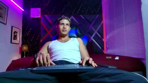 BRYAN online show from July 4, 3:43 am
