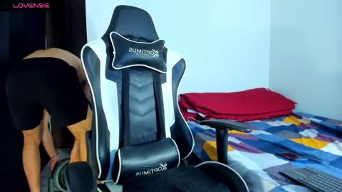 bryan_oficials online show from September 20, 4:26 am