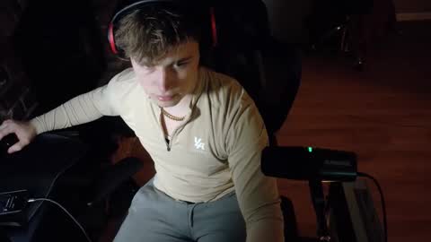 BubblebuttBdn online show from March 31, 3:18 am