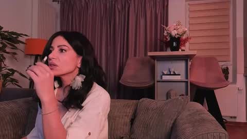 MayaCroft online show from January 13, 6:48 pm