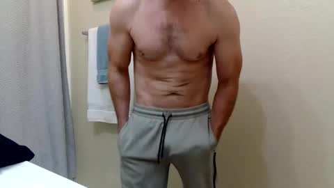 buckwildbrad37 online show from November 17, 5:59 pm