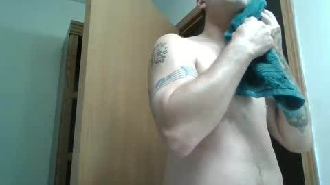 Snapshot of bud42o chatting on September 30, 11:59 pm Bud42o online show from September 30, 11:59 pm