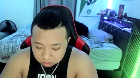 buffsexyman24 online show from February 25, 3:52 am