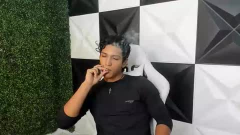 bull_cam online show from December 2, 1:59 am