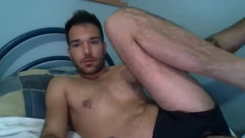 Snapshot of bullboy9292 chatting on January 12, 11:07 am Bullboy9292 online show from January 12, 11:07 am