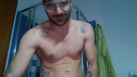 Snapshot of bullboy9292 chatting on March 9, 2:54 pm Bullboy9292 online show from March 9, 2:54 pm