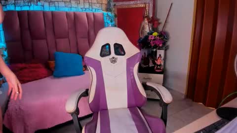 Snapshot of bulmasweetyose chatting on February 24, 11:09 pm bulmasweetyose  mommy submissive control milf lovense online show from February 24, 11:09 pm