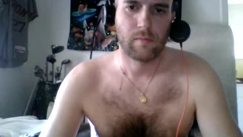 Snapshot of bumlover4567 chatting on February 16, 7:38 pm bumlover4567 online show from February 16, 7:38 pm