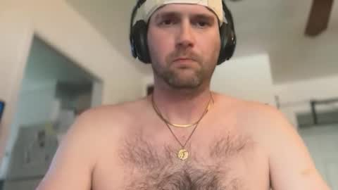 bumlover4567 online show from April 16, 9:39 pm