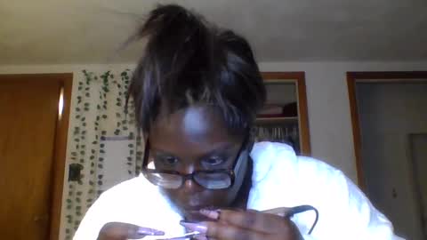 Snapshot of bunny8354367 chatting on September 22, 10:58 pm Bunny online show from September 22, 10:58 pm