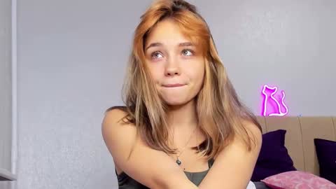 Snapshot of bunny_bonny chatting on December 25, 3:29 am Alice online show from December 25, 3:29 am