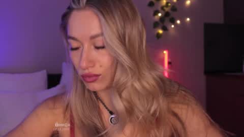 B U N N Y online show from December 17, 3:35 am