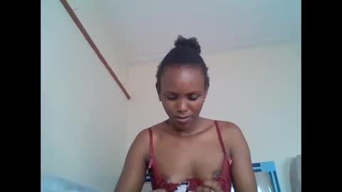 bunnydiva_ online show from October 5, 9:18 am