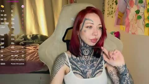 bunnykelly online show from May 26, 6:19 am