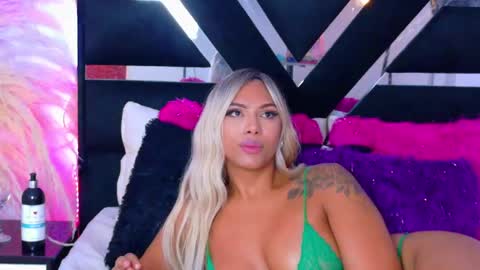 ONLYFANS  online show from February 25, 6:55 pm