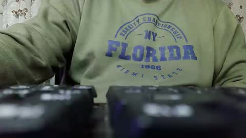 Hairy Arabian online show from January 10, 4:23 pm