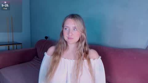 Snapshot of burn_lissa chatting on September 14, 5:58 pm Lissa online show from September 14, 5:58 pm