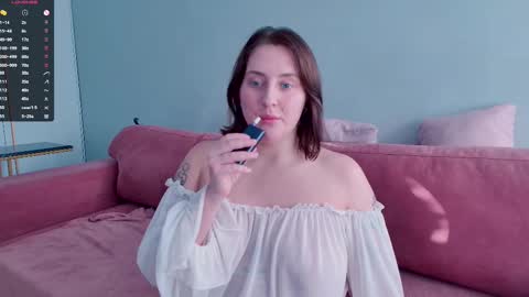 Snapshot of burn_lissa chatting on February 23, 12:48 pm Lissa online show from February 23, 12:48 pm