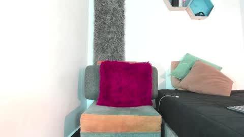 burningman1_ online show from October 10, 5:46 am