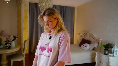 Jessica online show from September 16, 3:04 pm