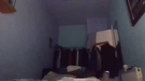 burnleyguy1977 online show from April 15, 2:48 am