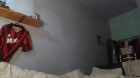 burnleyguy1977 online show from April 28, 8:40 am