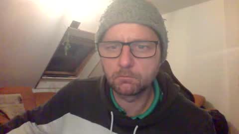 Lustmoilch83 online show from December 13, 8:37 pm