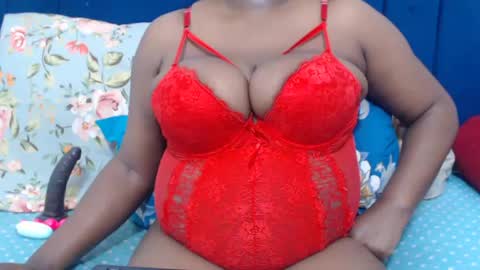 bustychocx online show from June 26, 2:39 am