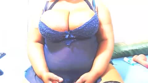 bustymaturestepmum online show from May 9, 6:30 am