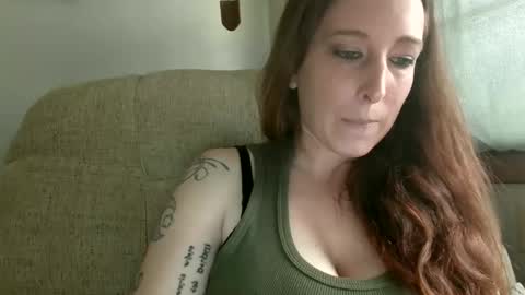 butcherbaby online show from March 30, 8:42 pm