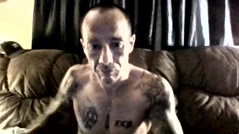 butnekked4u online show from June 19, 7:14 am