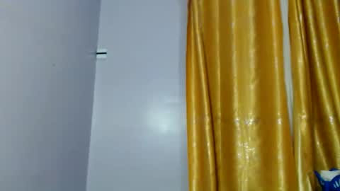 buttie_lenna254 online show from February 4, 5:28 pm