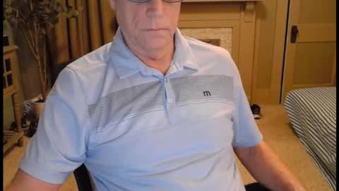 Miles online show from December 14, 11:05 am