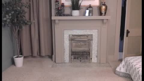 Miles online show from February 8, 9:36 pm