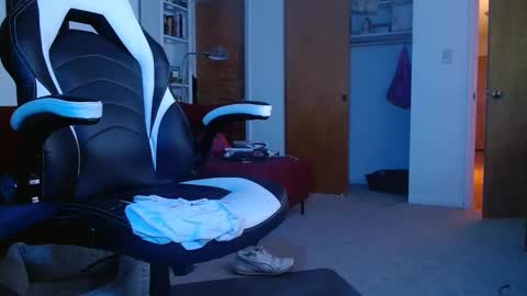 bwall1425 online show from December 31, 3:45 am