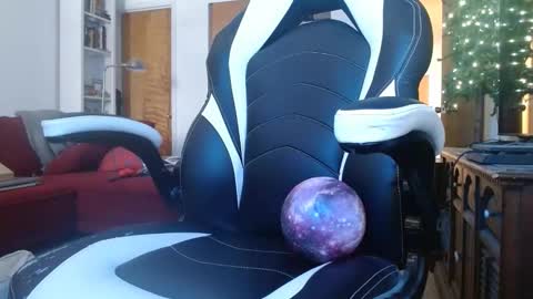 bwall1425 online show from January 10, 6:38 pm